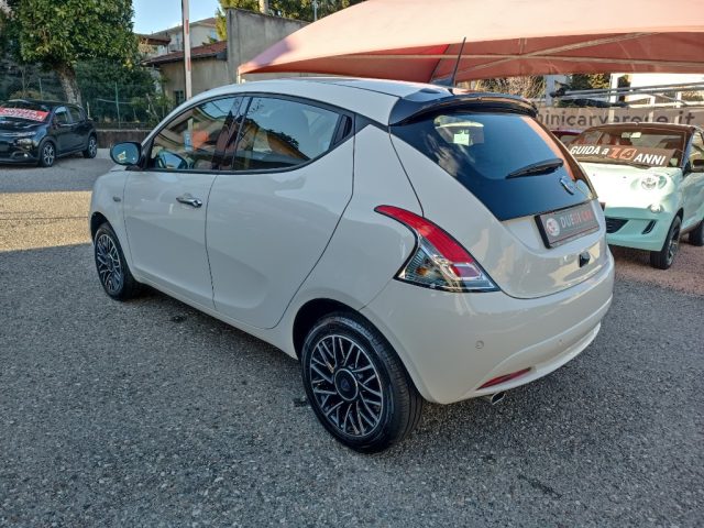 LANCIA Ypsilon usata, con Autoradio