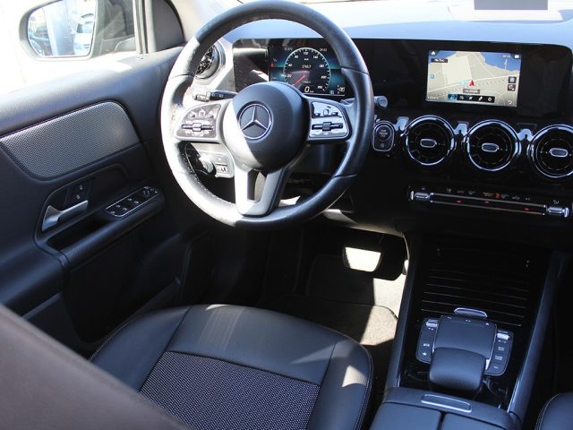 MERCEDES-BENZ GLA 200 usata, con Servosterzo