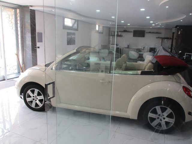 VOLKSWAGEN New Beetle usata, con Airbag laterali