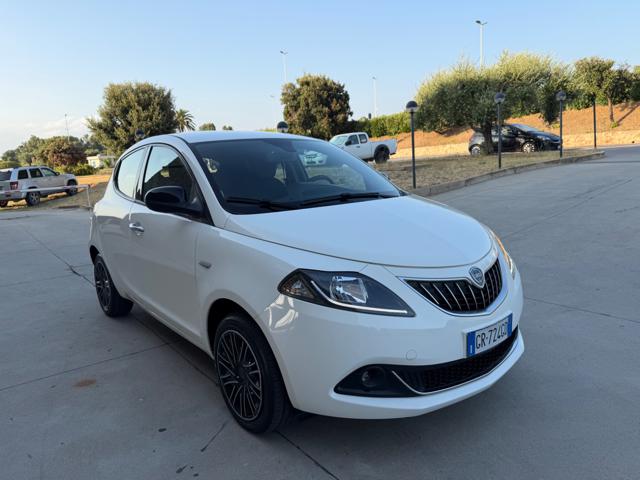 LANCIA Ypsilon usata, con Carica per smartphone a induzione