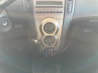 TOYOTA Yaris usata, con Servosterzo