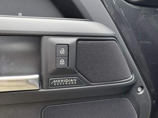 LAND ROVER Defender usata, con Interni in pelle