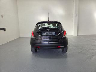 LANCIA Ypsilon usata, con Volante in pelle