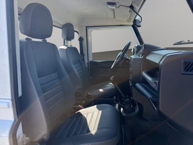 LAND ROVER Defender usata 7
