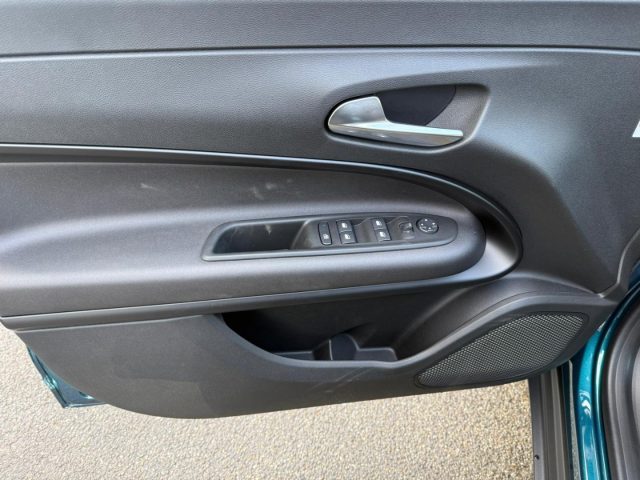 ALFA ROMEO Junior usata, con Isofix
