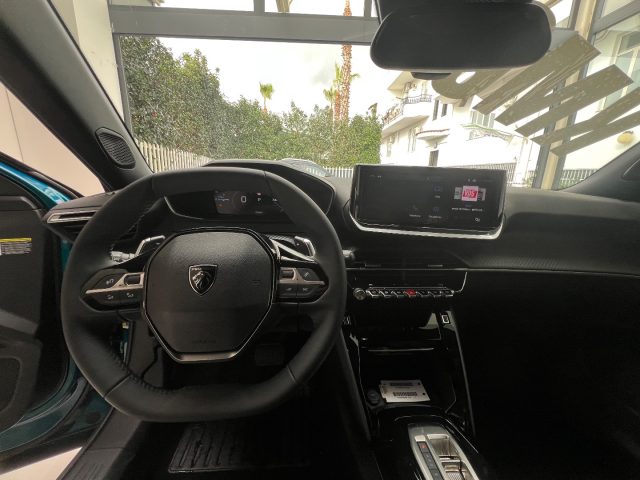 PEUGEOT 2008 usata, con Lettore CD