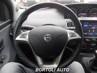 LANCIA Ypsilon usata, con ESP