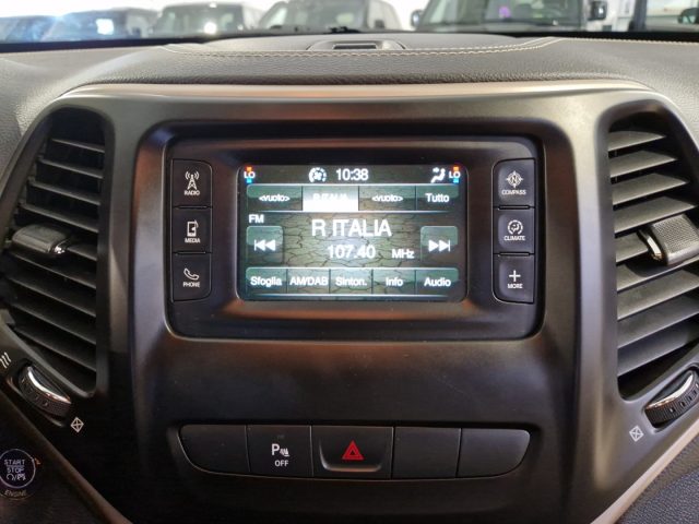 JEEP Cherokee usata, con Sedile posteriore sdoppiato
