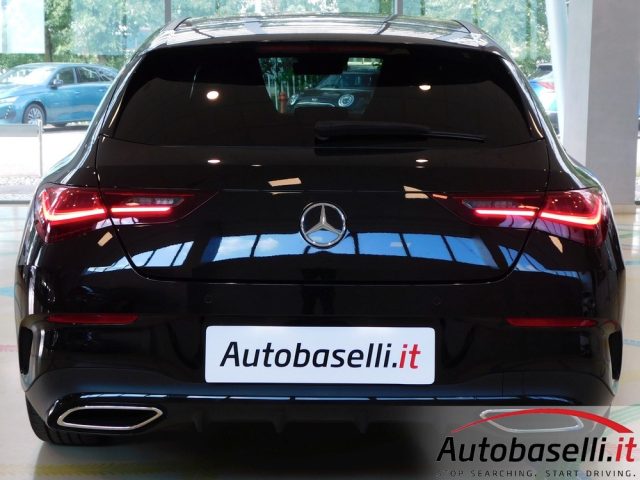 MERCEDES-BENZ CLA 180 usata, con Touch screen