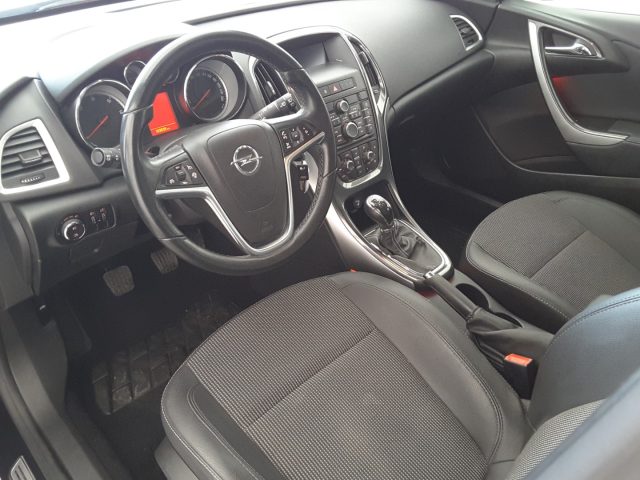 OPEL Astra usata, con Autoradio