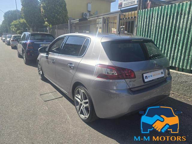 PEUGEOT 308 usata, con Alzacristalli elettrici