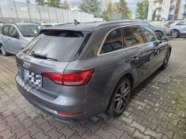 AUDI A4 usata, con Autoradio