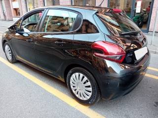 PEUGEOT 208 usata, con Cerchi in lega