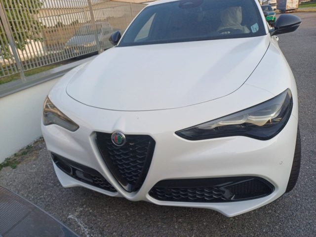 ALFA ROMEO Stelvio usata, con Regolazione elettrica sedili
