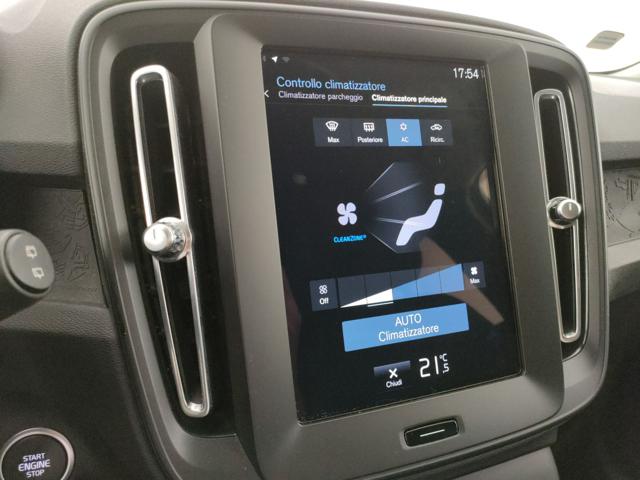 VOLVO XC40 usata, con Volante in pelle