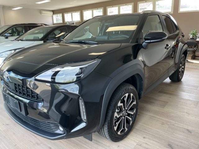 TOYOTA Yaris Cross usata, con Autoradio
