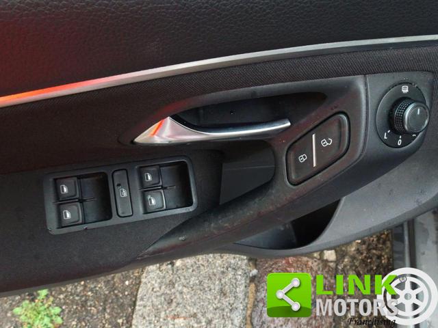 VOLKSWAGEN Polo usata, con Specchietti laterali elettrici