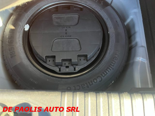 RENAULT Clio usata, con Touch screen