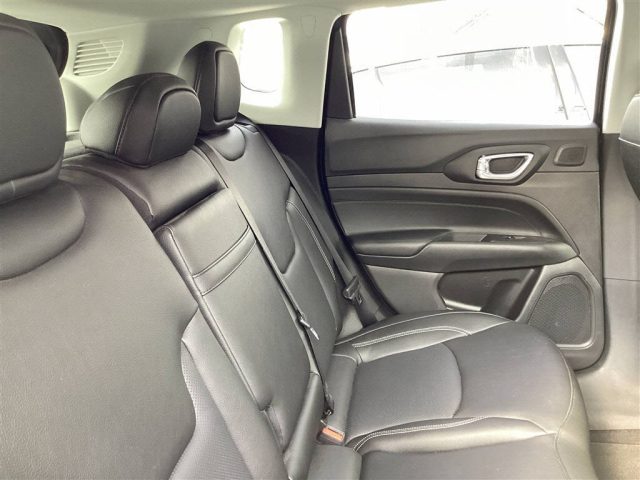 JEEP Compass usata, con Sedile posteriore sdoppiato