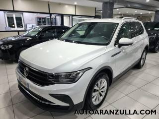VOLKSWAGEN Tiguan 2.0 TDI 150CV SCR DSG Life Navi - Fari a Led