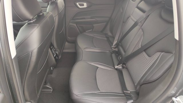 JEEP Compass usata, con Servosterzo