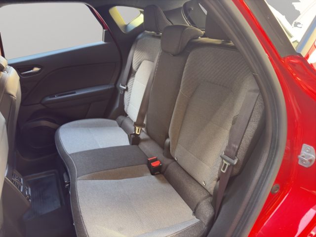 RENAULT Captur usata, con Sensori di parcheggio posteriori