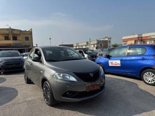 LANCIA Ypsilon usata, con Airbag