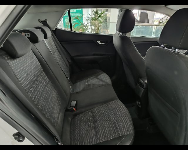 KIA Stonic usata, con Sedile posteriore sdoppiato