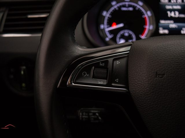 SKODA Octavia usata, con Airbag testa