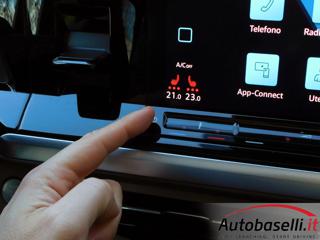VOLKSWAGEN Multivan usata, con Apple CarPlay