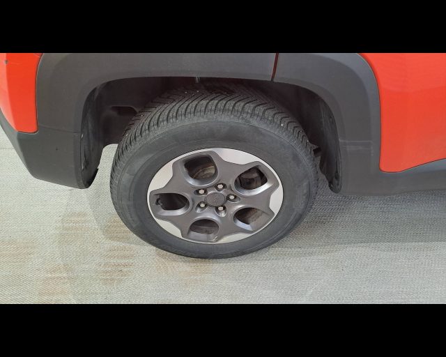 JEEP Renegade usata 15