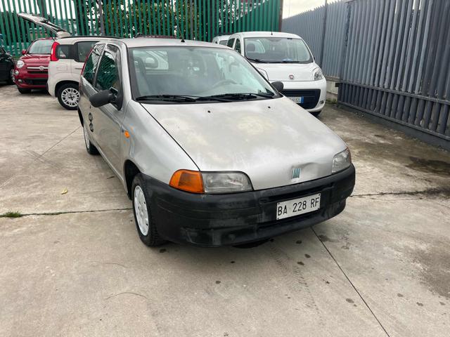 FIAT Punto usata, con Alzacristalli elettrici