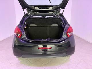 PEUGEOT 208 usata 11