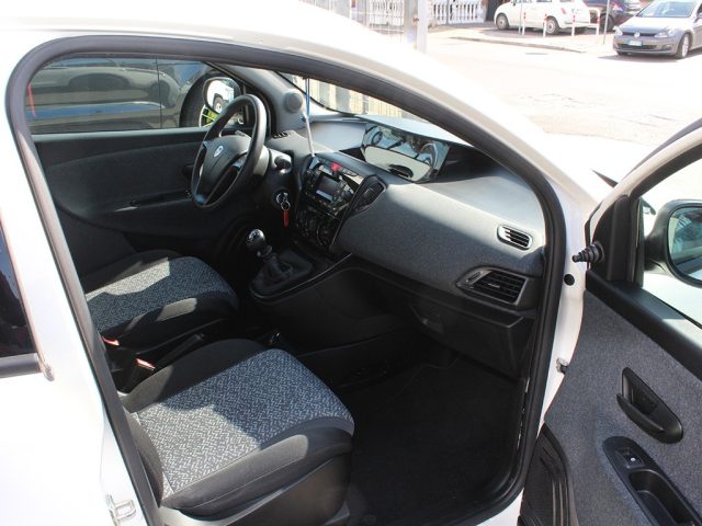 LANCIA Ypsilon usata, con Immobilizzatore elettronico