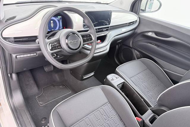 FIAT 500e usata, con Climatizzatore