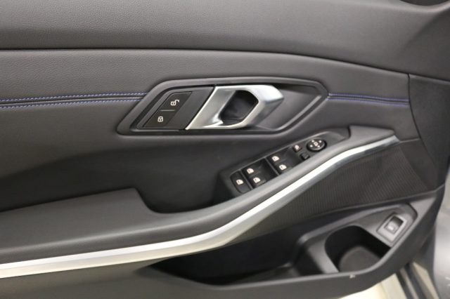 BMW 320 usata, con Sensore di luce