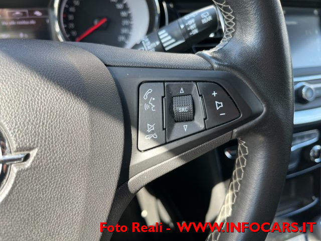 OPEL Astra usata, con Luci diurne LED