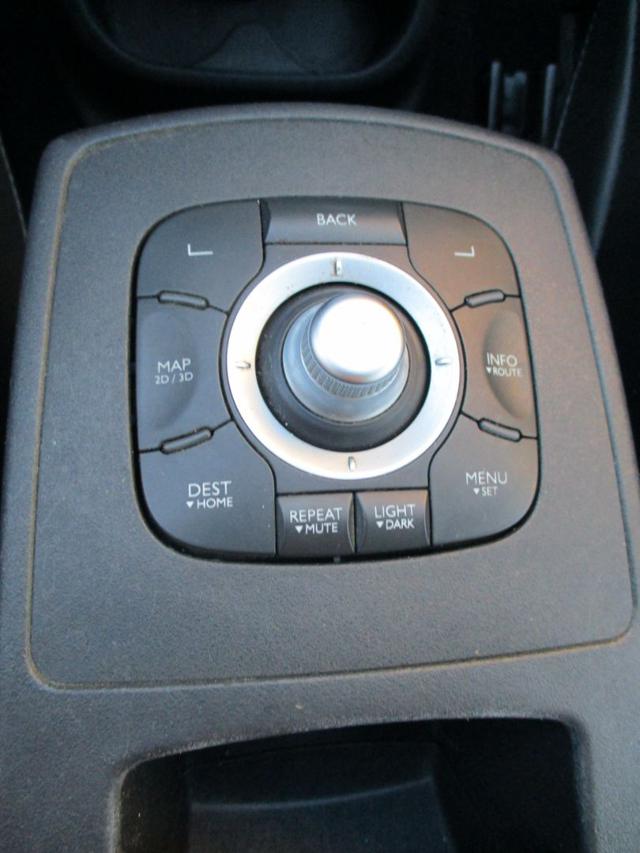 RENAULT Scenic usata, con Sensori di parcheggio anteriori