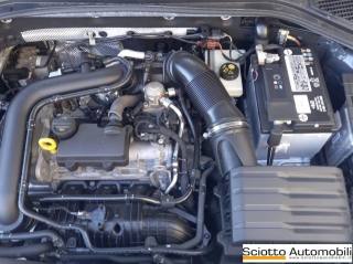 VOLKSWAGEN T-Roc usata, con Autoradio digitale