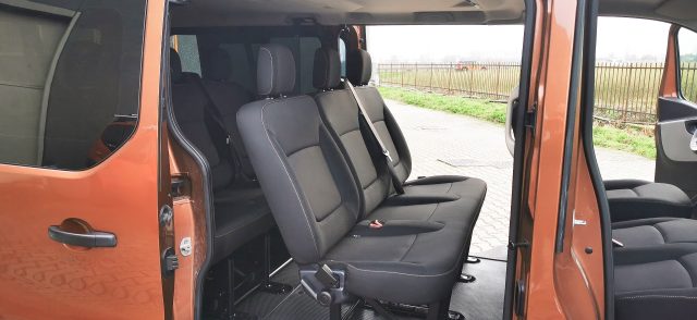 NISSAN NV300 usata, con Vetri oscurati