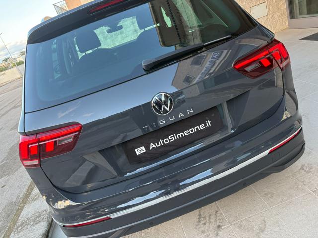 VOLKSWAGEN Tiguan usata, con Leve al volante