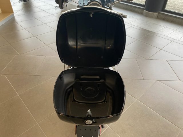 PIAGGIO Vespa GTS 300 Super usata 6