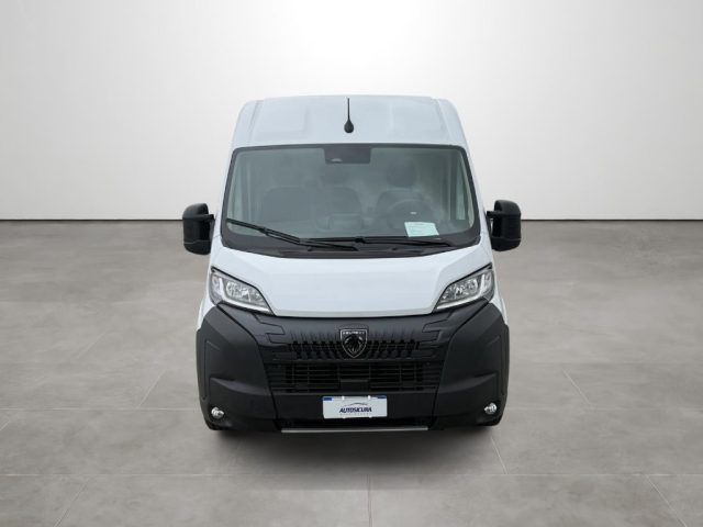 PEUGEOT Boxer usata, con Airbag