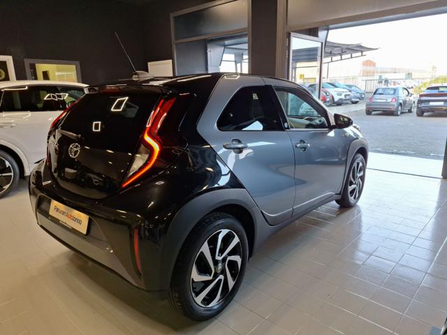 TOYOTA Aygo X usata, con Autoradio