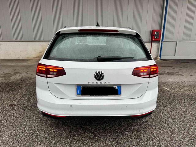 VOLKSWAGEN Passat Variant usata, con Climatizzatore