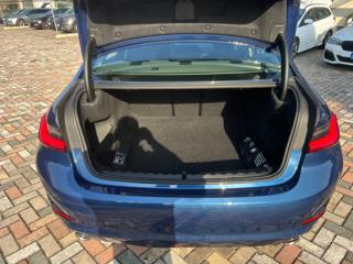 BMW 320 usata, con Autoradio