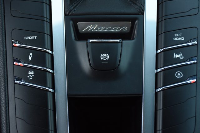 PORSCHE Macan usata, con Controllo automatico clima