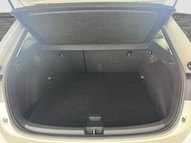 VOLKSWAGEN Taigo usata 11