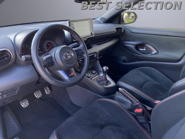 TOYOTA Yaris usata, con Boardcomputer