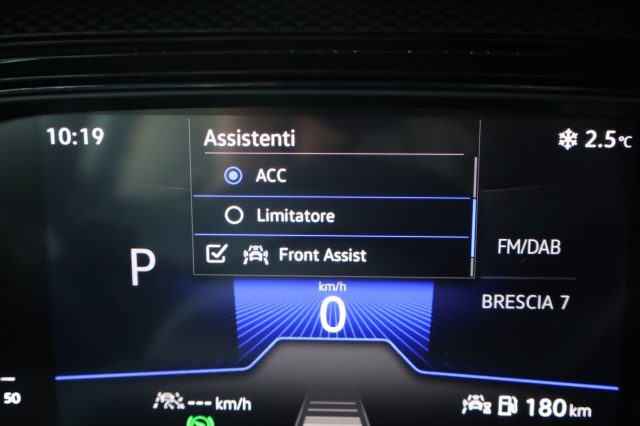 VOLKSWAGEN Taigo usata, con Riconoscimento dei segnali stradali